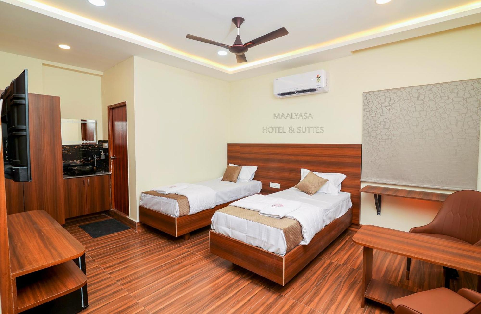 Maalyasa Hotel And Suites Hyderabad Eksteriør billede