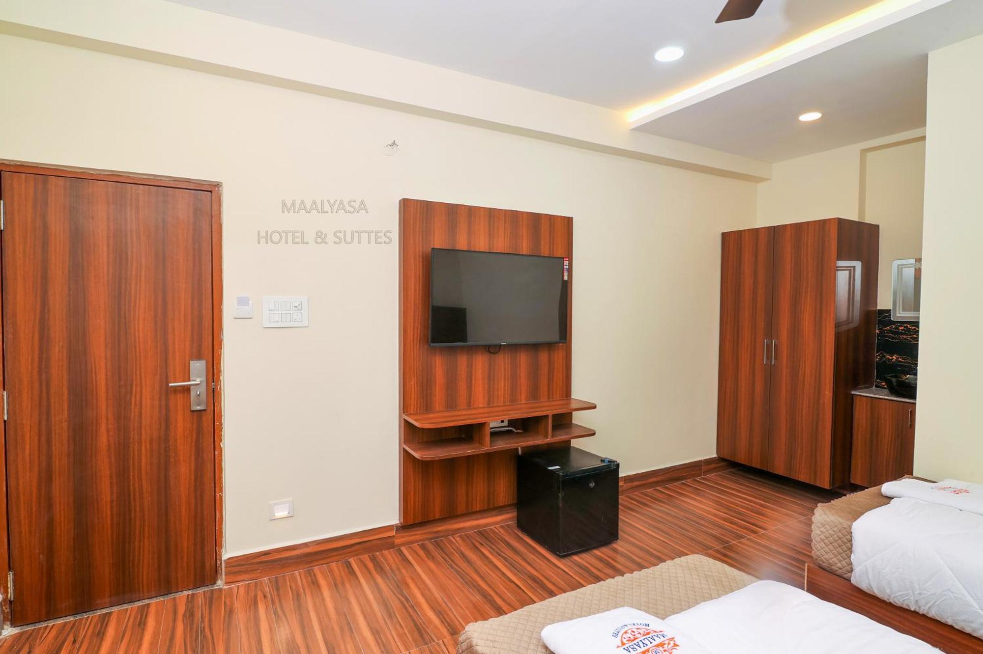 Maalyasa Hotel And Suites Hyderabad Eksteriør billede