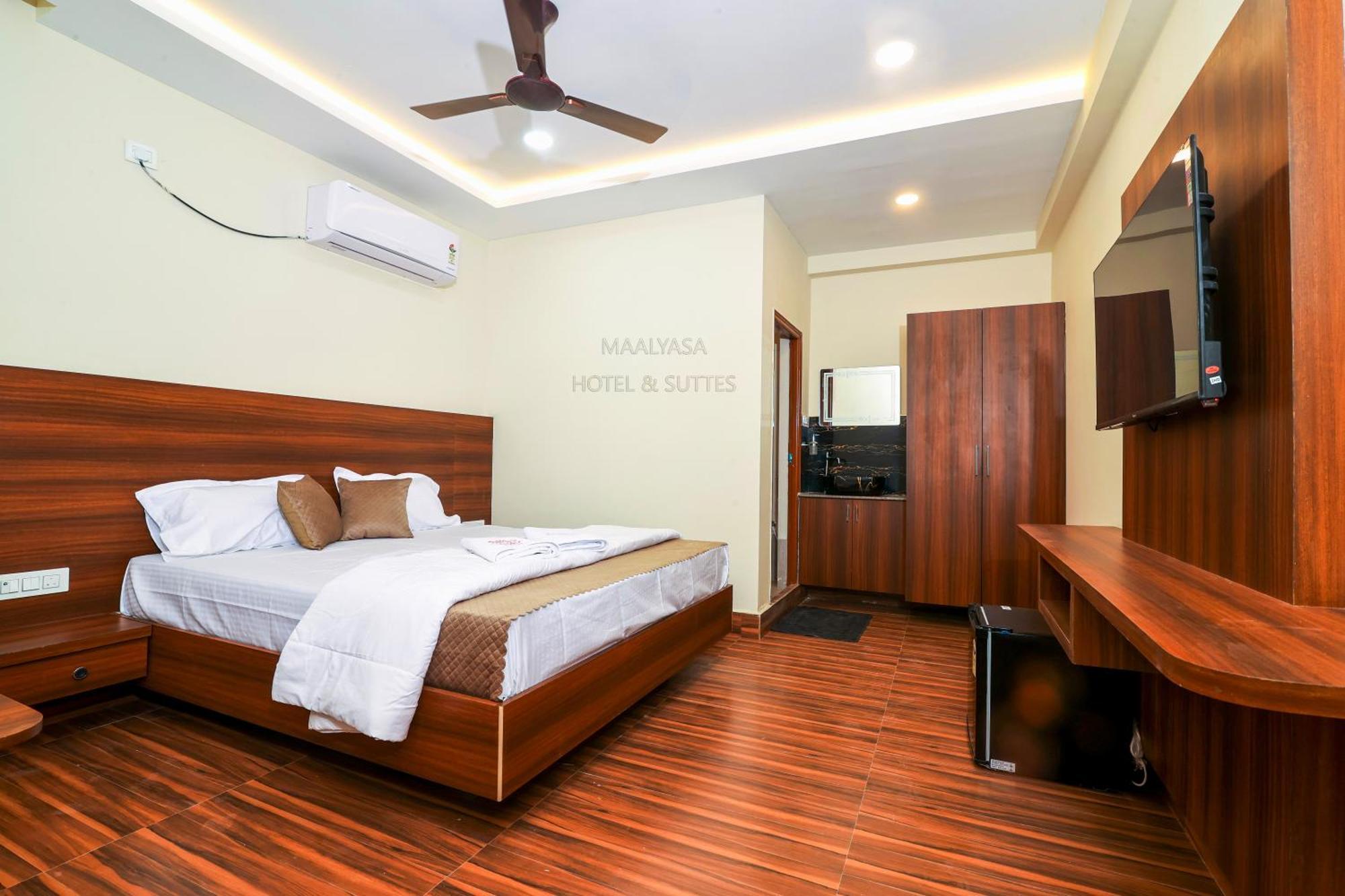 Maalyasa Hotel And Suites Hyderabad Eksteriør billede